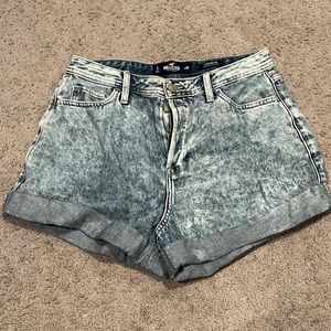 Hollister Jean shorts, ultra high rise, size 9 (29)